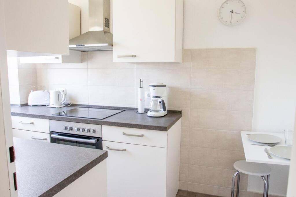 Celler Appartement Bagian luar foto